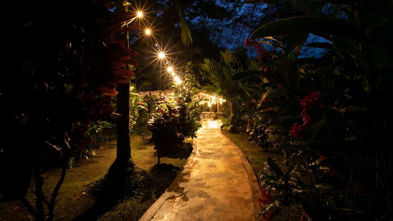 Orquideas Boutique Hotel La Fortuna Exterior photo