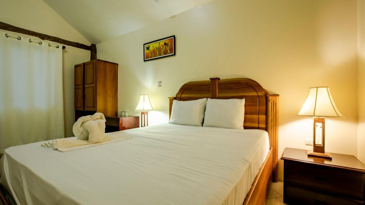 Orquideas Boutique Hotel La Fortuna Exterior photo